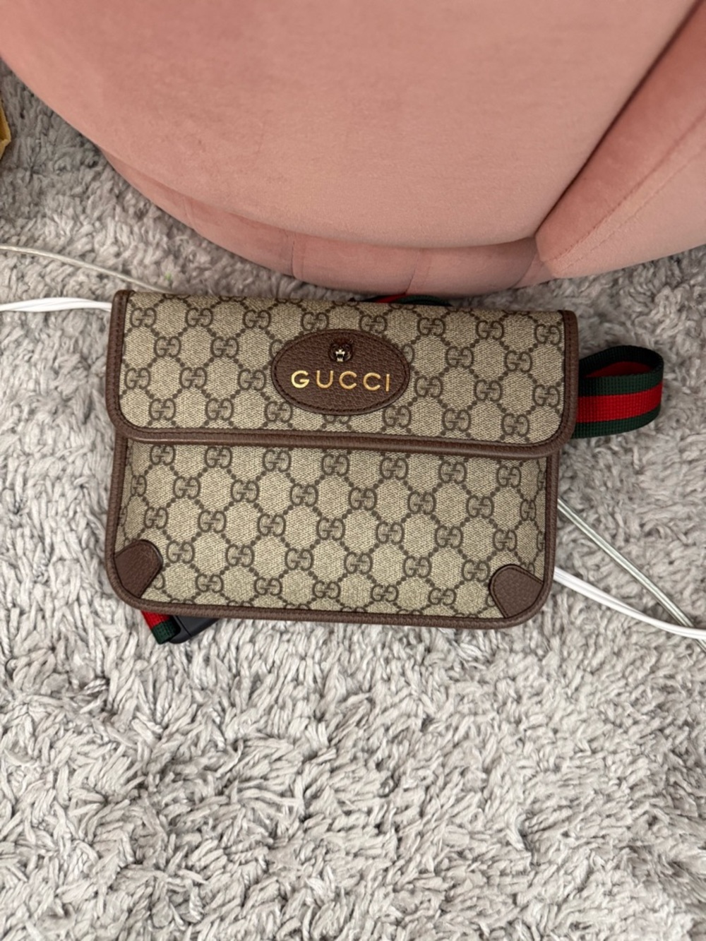 Gucci Beige GG Supreme Belt Bag with Green-Red Web Strap - Picture 3 of 3